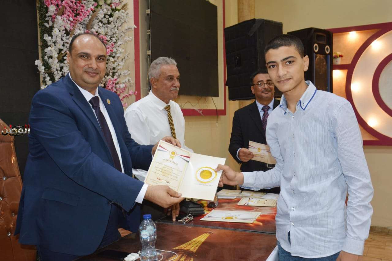 حفل تكريم اوائل الطلبه للشهادة الاعدادية بسمنود تحت رعاية حزب الشعب الجمهوري . 11 حفل تكريم اوائل الطلبه للشهادة الاعدادية بسمنود تحت رعاية حزب الشعب الجمهوري .