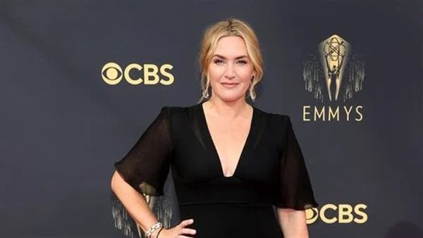 بيع معطف بطلة فيلم Titanic بمبلغ خيالي .. تفاصيل 1 874