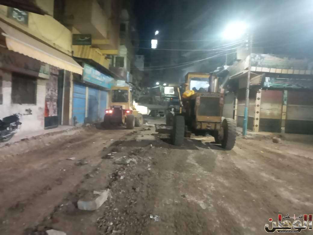 اللمسات الأخيرة لرصف شارع سعد زغلول بدسوق وسحب عينات سن بشارع الدلتا القديمة 1 FB IMG 1700122522096