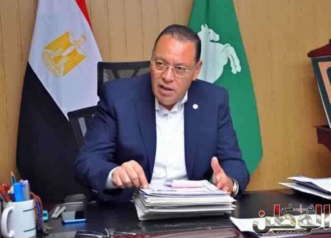 رئيس الوحدة المحلية بالزوامل يقود حملة مكبرة لازالة الاشغالات والمخالفات فى نطاق الزمام 1 1286929 0