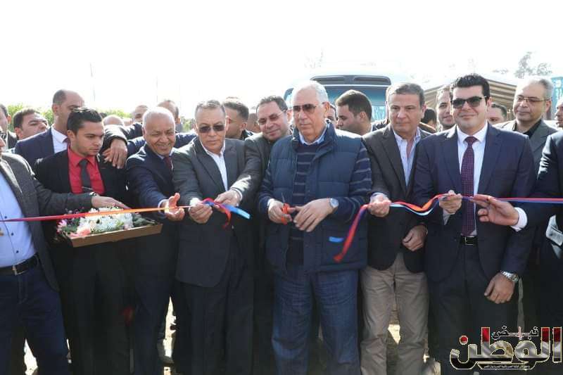 وزير الزراعة ومحافظ الشرقية يُدشنان مبادرة احلم لتمويل رؤوس الأبقار الحلوب بقرية التلين بمنيا القمح 1 FB IMG 1703377095884