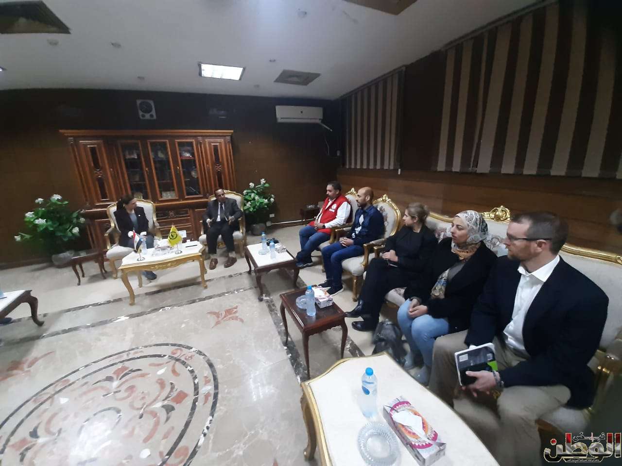 شوشة يستقبل وفد الاتحاد الدولي لجمعيات الهلال الأحمر والصليب الأحمر 1 WhatsApp Image 2023 12 21 at 11.44.07 7660422c