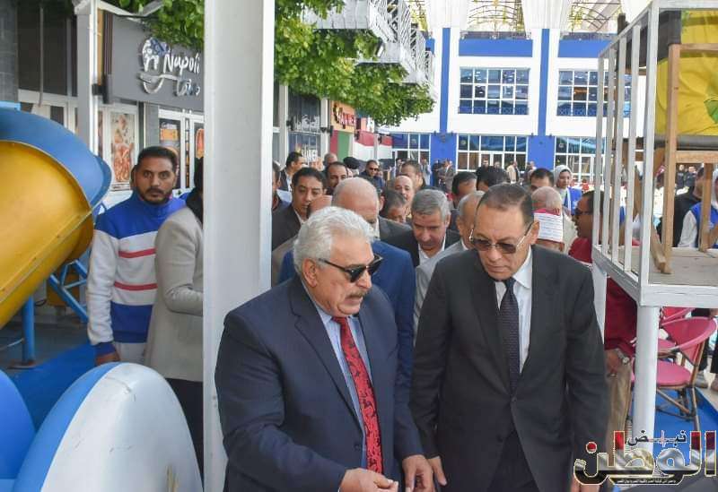 محافظ الشرقية يزور نادي ديرب نجم الرياضي ويعرب عن سعادته بالتطوير داخل النادي 1 FB IMG 1704738110110