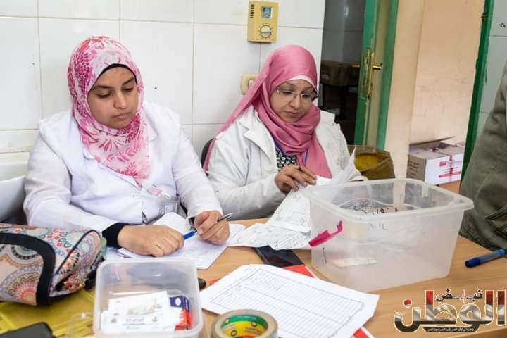 الكشف علي ١١٢١ حالة في قافلة طبية بنجع حمادى ضمن "حياة كريمة" 1 FB IMG 1706197720245