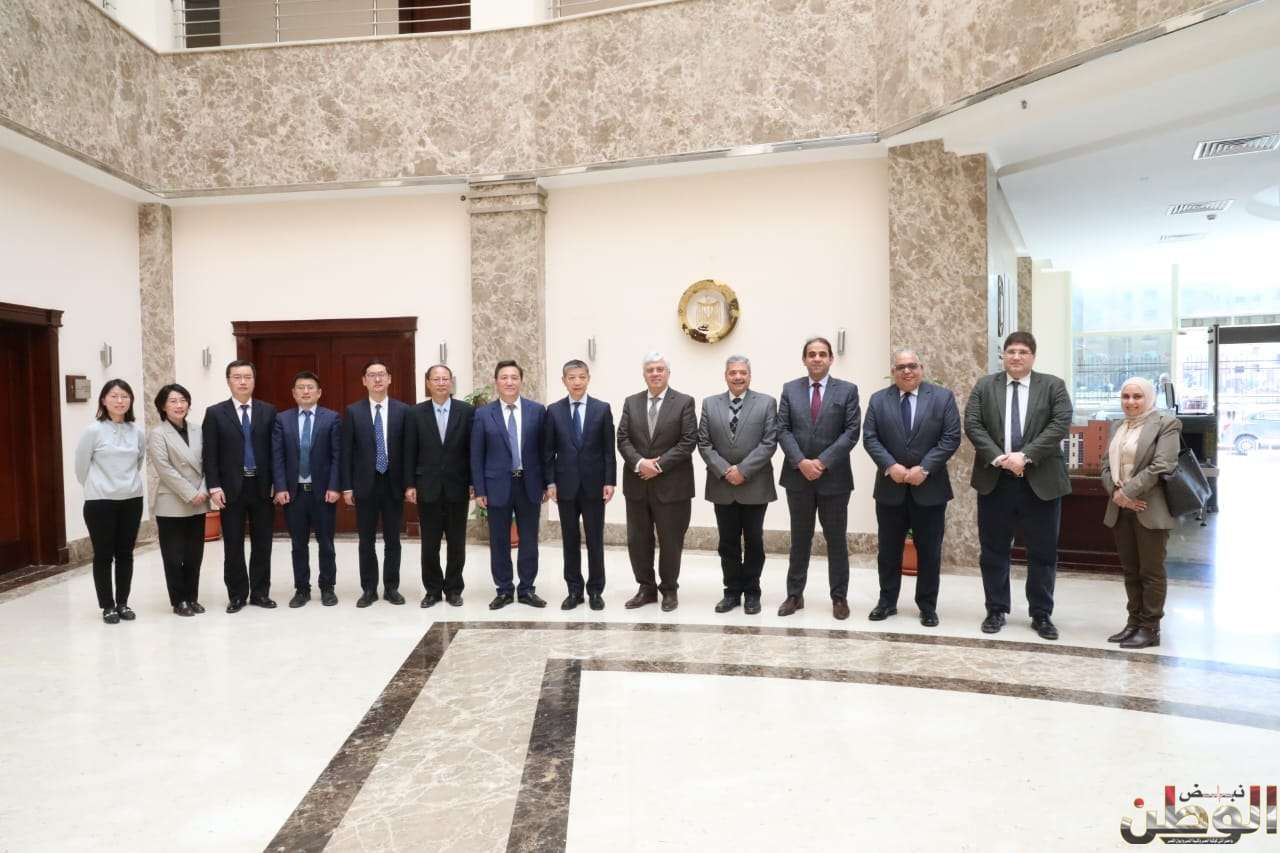 وزير التعليم العالي يستقبل السفير الصيني ووفد جامعة نانجينغ الصينية 1 433179834 122181136544011521 4402109644886815506 n