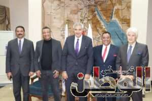 بحضور وزير التعليم العالي .. معهد إعداد القادة يكرم هويس الشعر العربي هشام الجخ في ملتقى المبادرات الطلابية 4 FB IMG 1709829085086