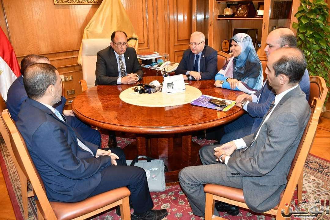 جامعة حلوان تستضيف مركز بحوث وتطوير الفلزات لتعزيز اوجه التعاون 1 FB IMG 1710516852617