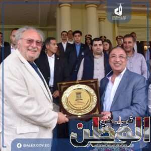 محافظ الإسكندرية . يستقبل ملك مصر والسودان السابق 5 FB IMG 1714081373150
