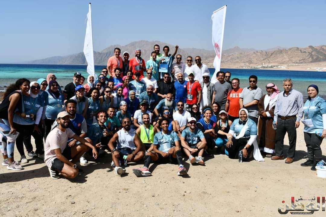 وزير الشباب والرياضة يطلق شارة بدء ماراثون دهب الرياضي بمحافظة جنوب سيناء 1 FB IMG 1714753456148
