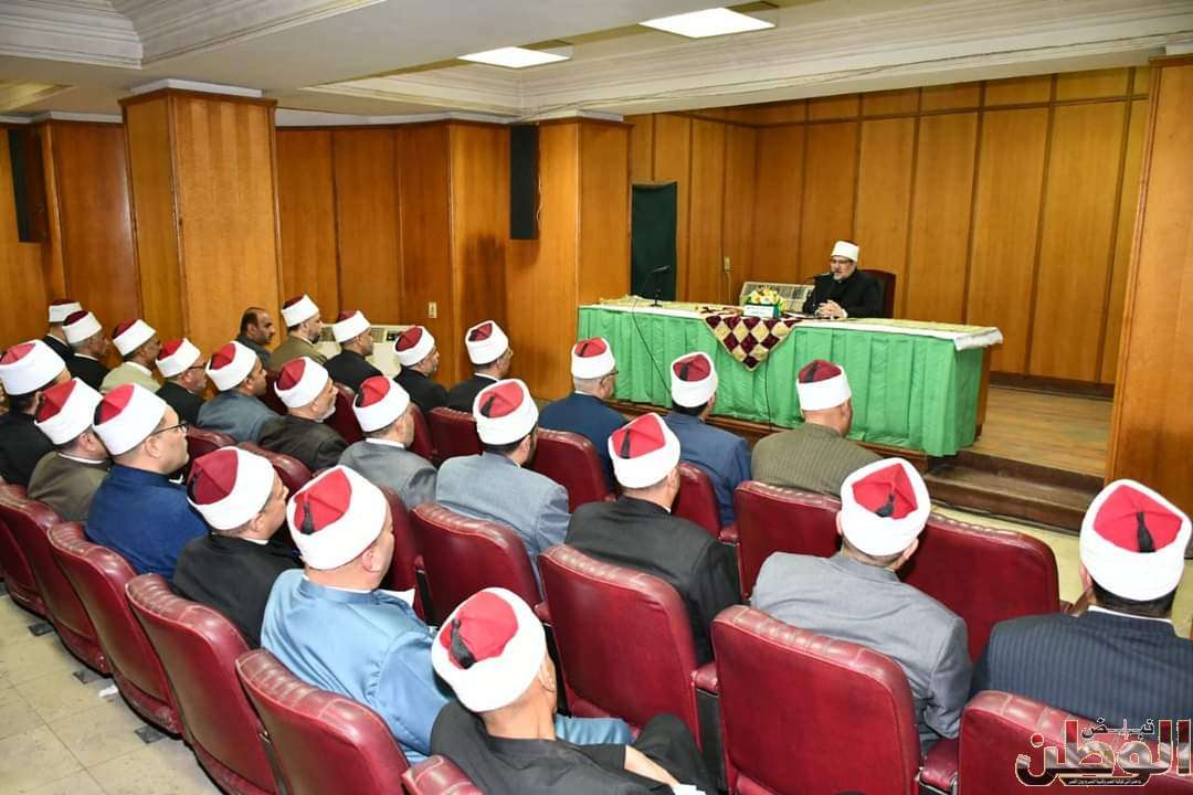 فعاليات إجتماع وزير الأوقاف بمديري المديريات 1 FB IMG 1715013029721