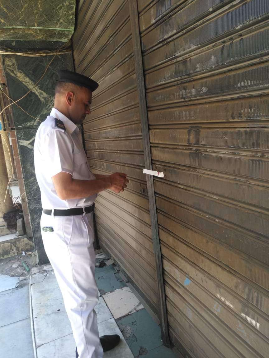 غلق وتشميع ٨ مقاهى مخالفة بشرق الترسانة بالعجوزة 1 FB IMG 1717616778910