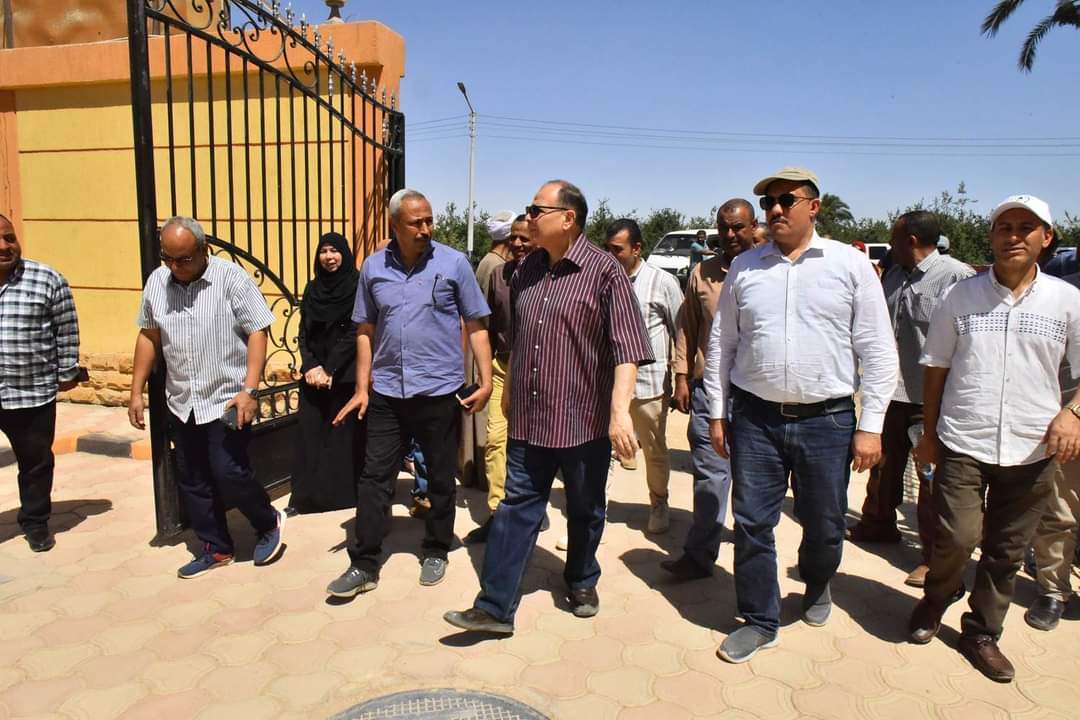 محافظ أسيوط يتفقد أعمال تنفيذ محطة رفع صرف صحي النواميس ضمن مشروع صرف صحي قرى البداري 1 FB IMG 1717667787077