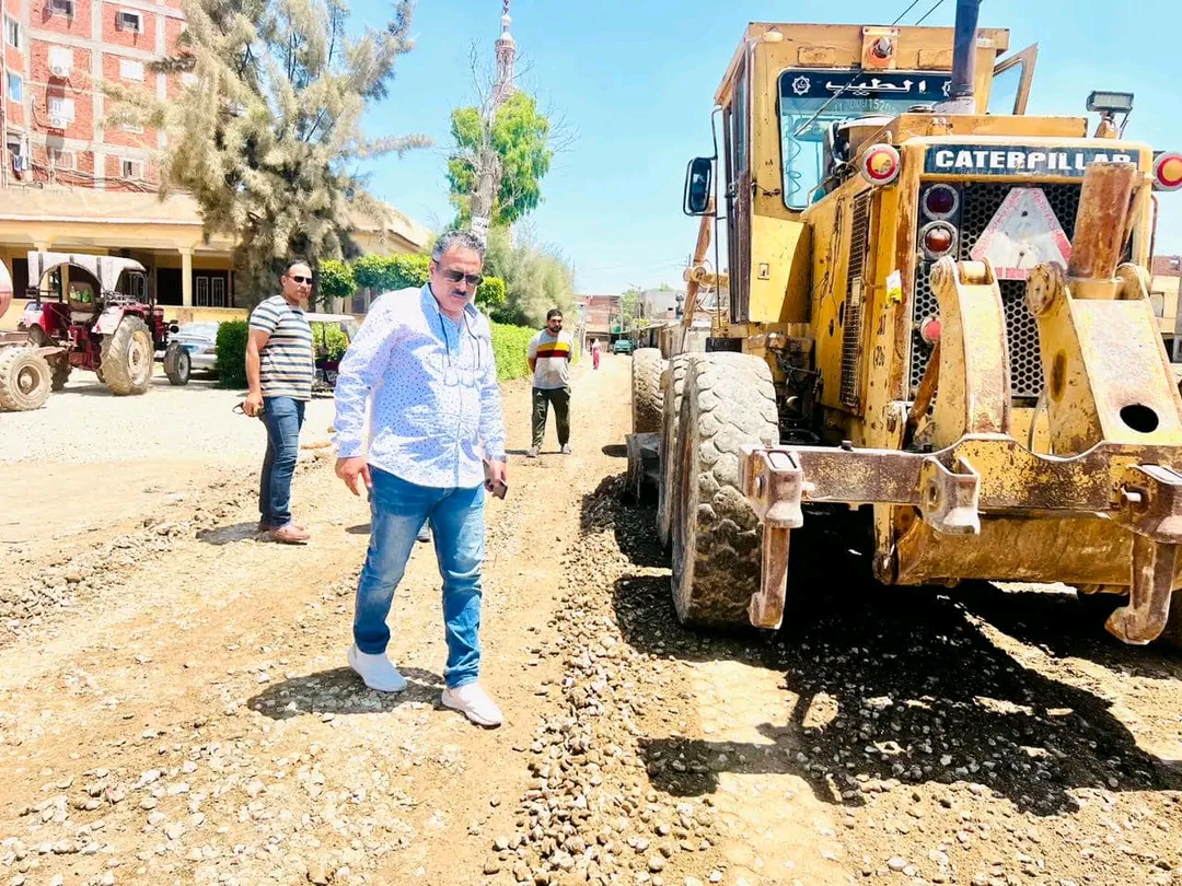 محافظ كفر الشيخ.. يتابع أعمال رصف طريق الحصفة _رافد الدولي بالرياض. 1 1720892596424