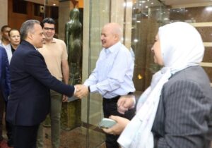 محافظ الشرقية يتفقد شوارع مدينتي بلبيس والزقازيق فور وصوله عقب أداء اليمين أمام الرئيس 2 IMG 20240704 WA0006