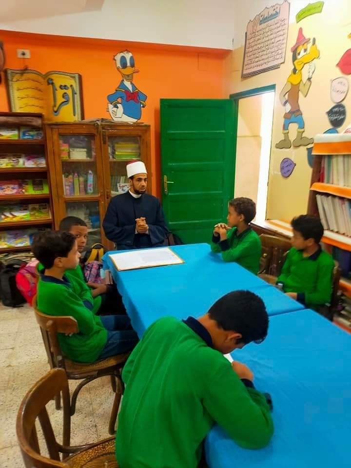 الاخلاق الحميده عنوان ندوه مدرسة المغازي الابتدائية بفرشوط شمال قنا 1 FB IMG 1728570426367