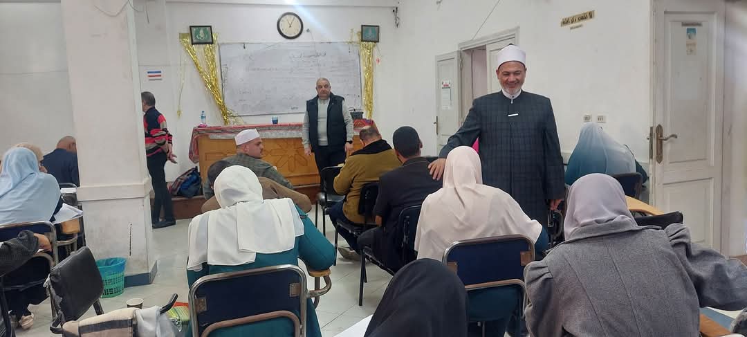 وكيل وزارة الأوقاف بالإسكندرية .. يشهد فعاليات الإختبارات التحريرية بمسابقةالمراكز الثقافية 1 FB IMG 1732379188600