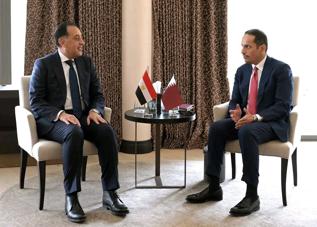 الدكتور مصطفى مدبولي يستقبل رئيس مجلس الوزراء وزير خارجية دولة قطر 1 1737546331601