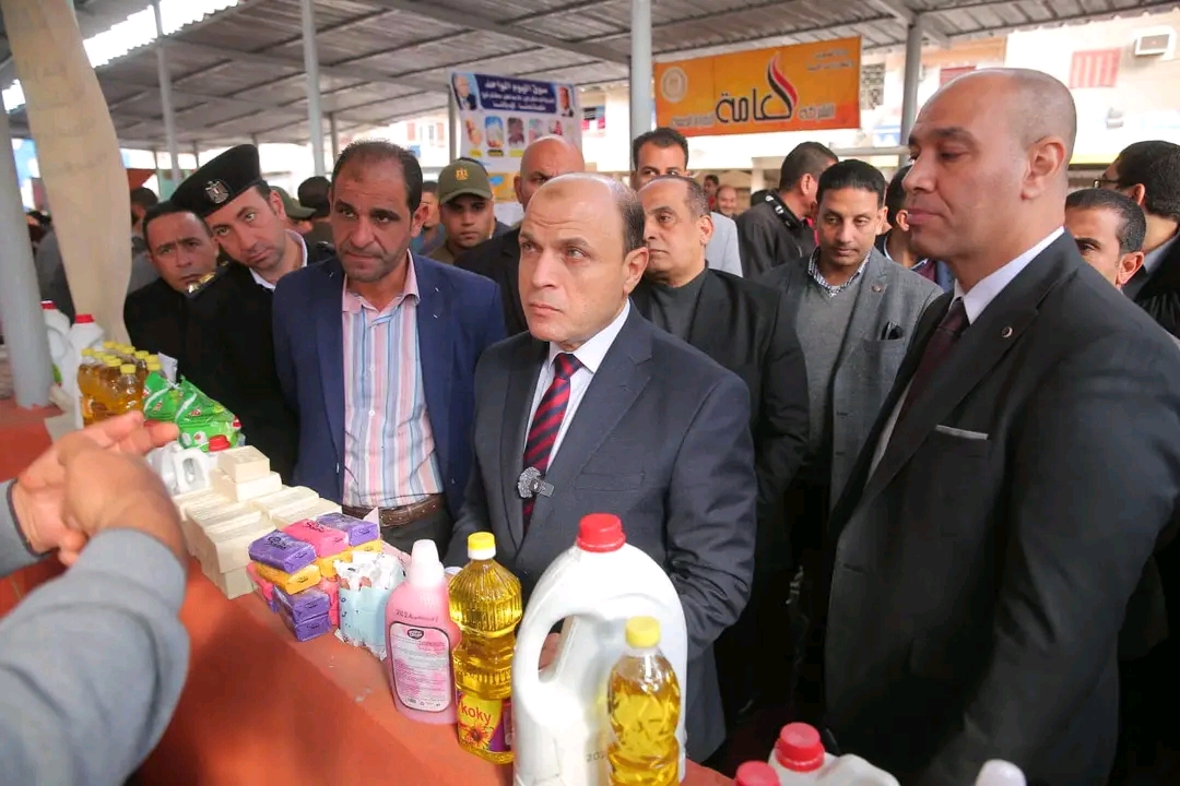 محافظ كفرالشيخ .. يتابع توافر السلع الأساسية بأسواق "اليوم الواحد" بمراكز المحافظة 1 inbound755515779756297887