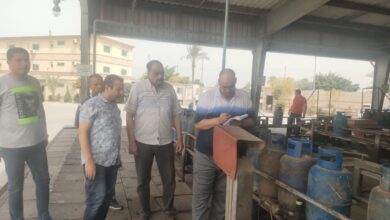 حملة تموينية مفاجئة على مصنع تعبئة اسطوانات الغاز بدسوق