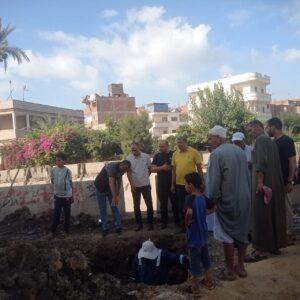 رئيس مدينة دسوق . . يتابع ميدانيا تغير خط طرد لمحطة عزبة الفار بالمشاركة المجتمعية . 10 FB IMG 1754572305002