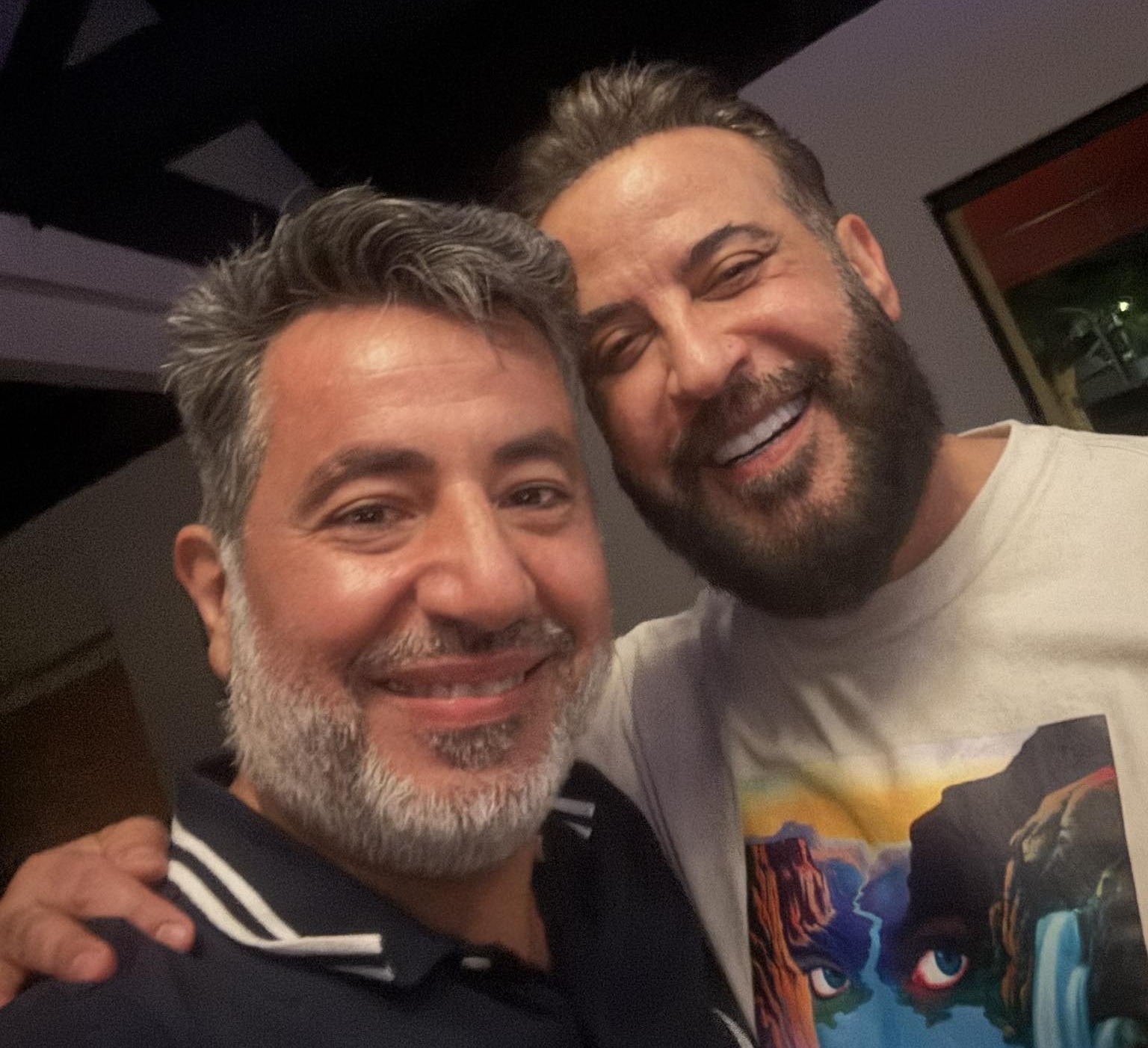 الإعلامي نمير باشا يطمئن على صحة النجم أنور الأمير : اطلب من جمهوري الدعاء 1 IMG 20250825 WA0125