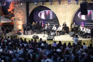 مهرجان الفحيص يشهد ليلة طربية تاريخية.. فراس طعيمة يبهر وجورج نعمة يتألق في ظهوره الأول 11 مهرجان الفحيص يشهد ليلة طربية تاريخية.. فراس طعيمة يبهر وجورج نعمة يتألق في ظهوره الأول