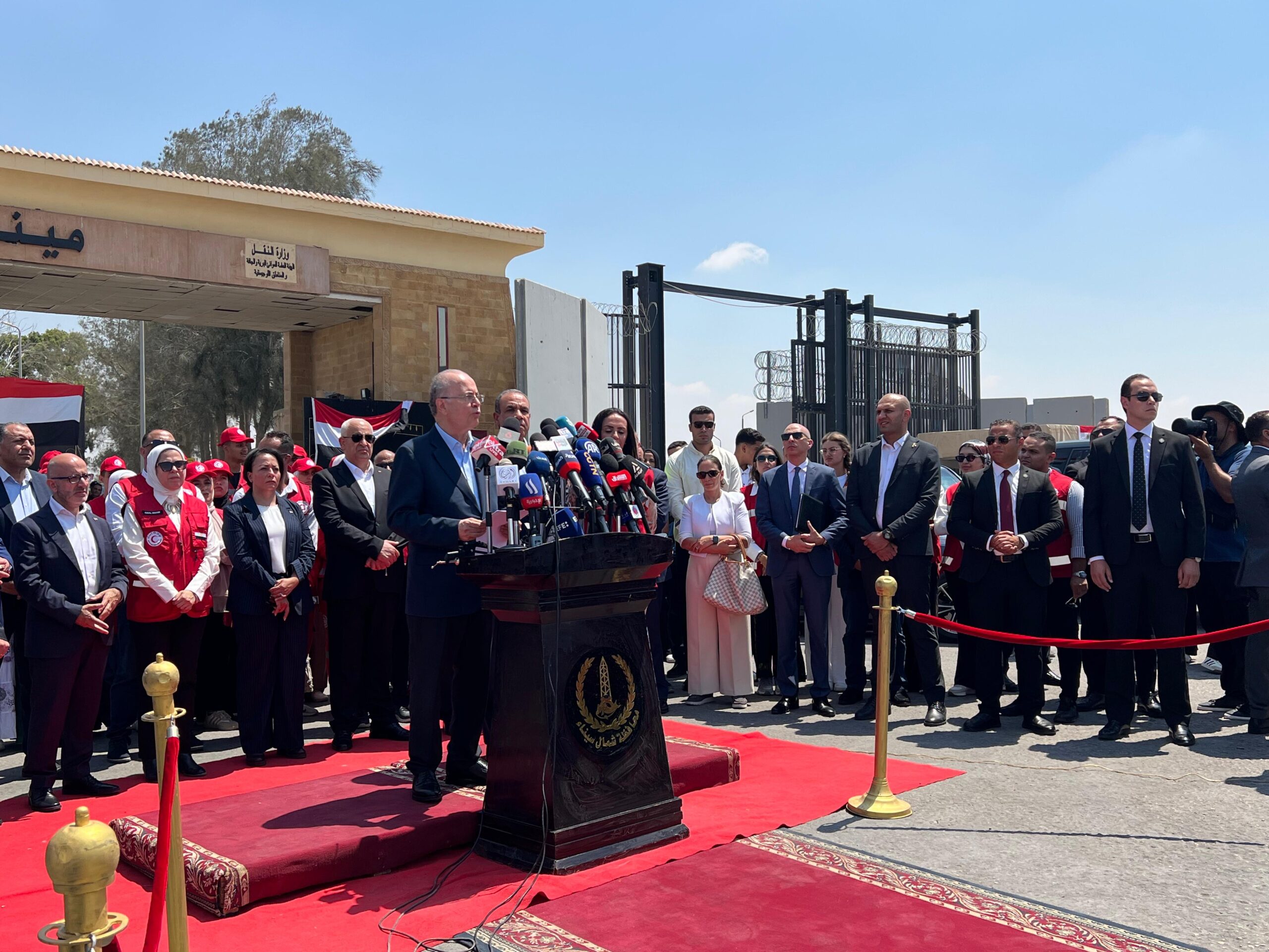 حضور شبابي مميز لمشروع YLY شمال سيناء في زيارة معبر رفح 1 f4ca4a4b 6565 4995 b117 a95a4384d467 scaled