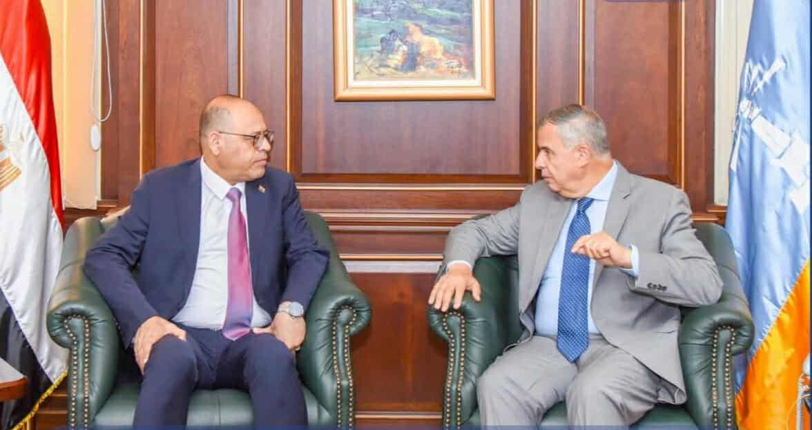 محافظ الإسكندرية .. يستقبل وزير العمل فى ديوان المحافظة