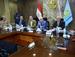 محافظ كفرالشيخ .. يتابع منظومة الرصد اليومي للمتغيرات المكانية.. مشددًا بمواجهة التعديات وإزالتها فى المهد 5 1758639046366