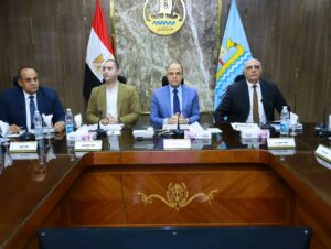 محافظ كفرالشيخ .. يتابع منظومة الرصد اليومي للمتغيرات المكانية.. مشددًا بمواجهة التعديات وإزالتها فى المهد 2 محافظ كفرالشيخ .. يتابع منظومة الرصد اليومي للمتغيرات المكانية.. مشددًا بمواجهة التعديات وإزالتها فى المهد