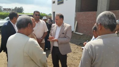 رئيس مدينة سيدي سالم .. يتفقد مبنى جمعية أصدقاء مرضى الحميات والصدر للتنمية بقرية منشأة على ب تيدا