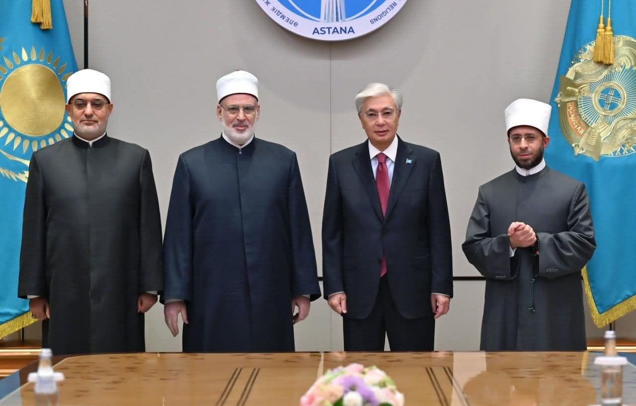 رئيس جمهورية كازاخستان.. يستقبل وزير الأوقاف ووكيل الأزهر ومفتي الديار المصرية