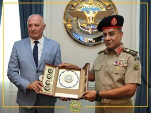 الأكاديمية العسكرية المصرية تستقبل وزير دفاع البوسنة والهرسك لبحث سبل التعاون المشترك 4 FB IMG 1758652060700