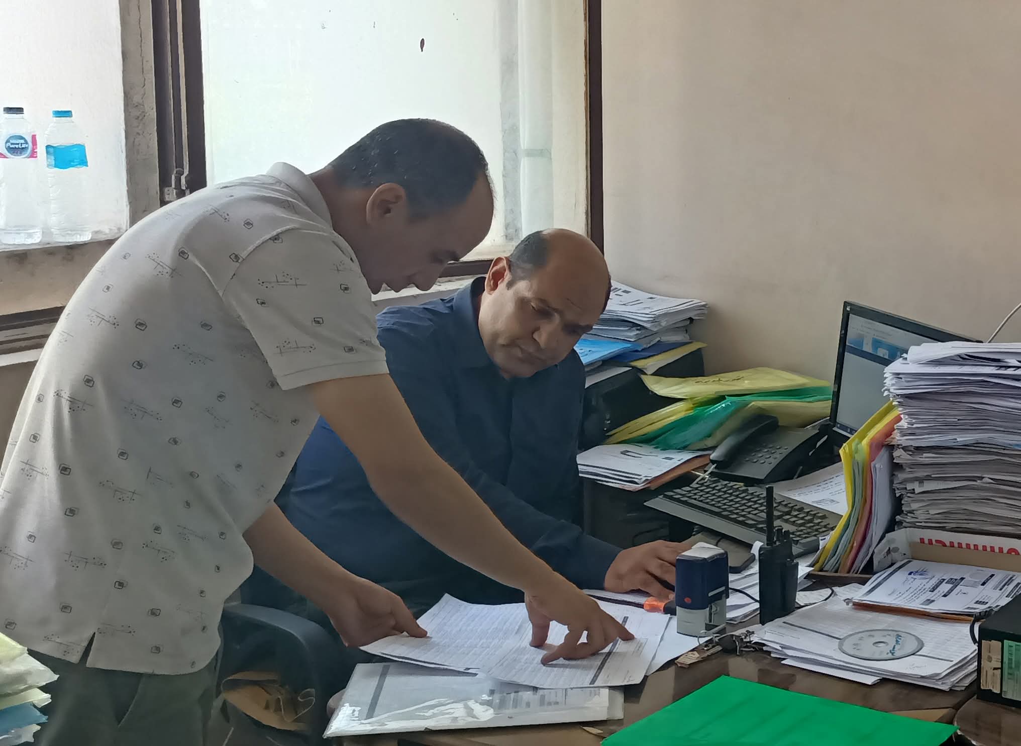 رئيس مدينة دسوق .. يتابع سير العمل بالمركز التكنولوجي ومنظومة التصالح