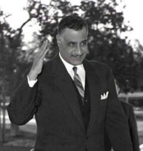 المستشار محمد شعلان يكتب ... عبد الناصر بين الكاريزما وميزان التاريخ له ما له وعليه ما عليه 3 FB IMG 1759181473663