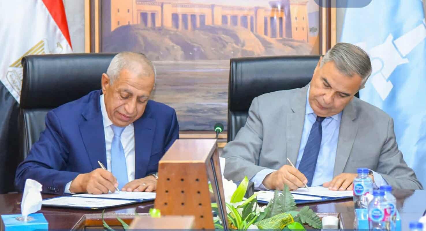 محافظة الإسكندرية .. توقع بروتوكول تعاون مع الأكاديمية العربية لتعزيز الاستثمار والتنمية المستدامة 1 received 1034124472020424 1