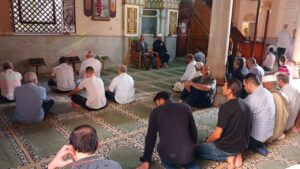 وزارة الأوقاف تعقد (676) ندوة علمية حول "تخريب الممتلكات العامة والتعدي عليها إفساد في الأرض وخيانة للدين والوطن"