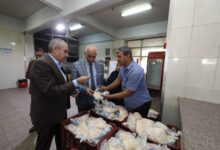 رئيس جامعة كفر الشيخ .. يتفقد مطعم المدن الجامعية للاطمئنان على جودة التغذية ويشارك الطلاب وجبة الغداء