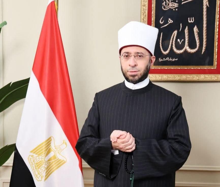 وزير الأوقاف .. فتح باب حركة التنقلات للعام الثاني على التوالي للأئمة ومقيمي الشعائر والمؤذنين والعمال بين المديريات الإقليمية