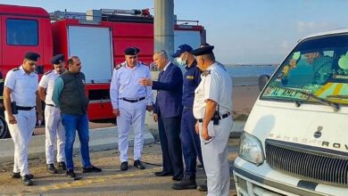 محافظ الإسكندرية .. يتفقد موقع حــادث اشتــعال سيارة بمحور أبو ذكرى وينــعي المتوفــين