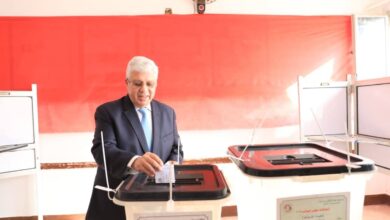 وزير التعليم العالي يُدلي بصوته في انتخابات مجلس النواب ٢٠٢٥ بمدرسة سيزا نبراوي