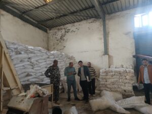 تموين كفر الشيخ.. ضبط أمين مخازن استولى على 44 طن سكر تمويني