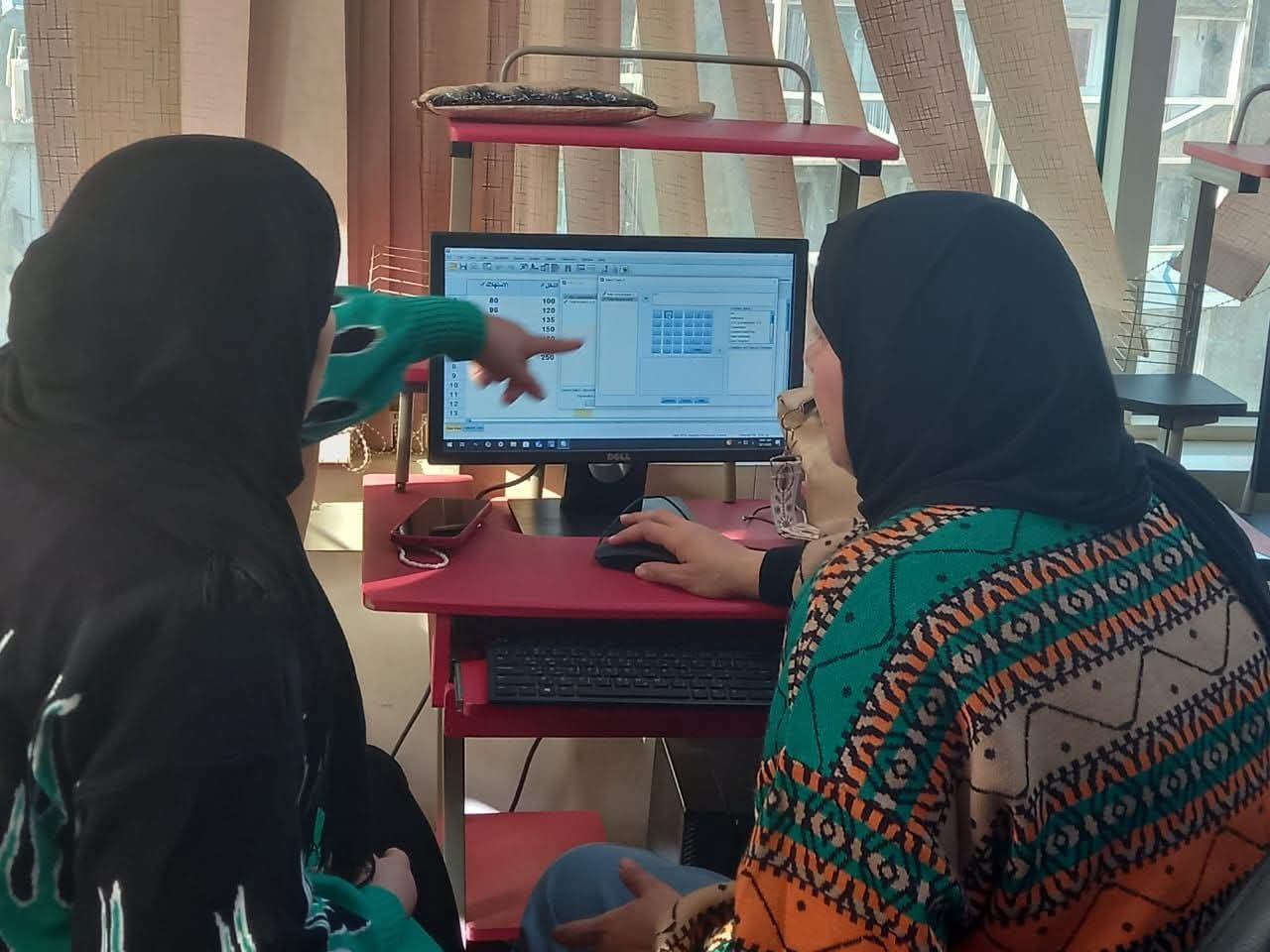 الإحصاء الوصفي بين المفهوم والتطبيق 1 FB IMG 1764609310541