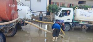 استمرار رفع مياه الأمطار بالاماكن المنخفضة بمركز ومدينة دسوق 2 استمرار رفع مياه الأمطار بالاماكن المنخفضة بمركز ومدينة دسوق