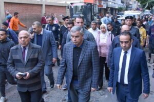 محافظ الإسكندرية ..يواصل جولاتة الميدانية بتفقد شارع زين العابدين وسوق الغيط الصعيدي بحي وسط 3 محافظ الإسكندرية ..يواصل جولاتة الميدانية بتفقد شارع زين العابدين وسوق الغيط الصعيدي بحي وسط