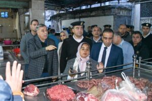 محافظ الإسكندرية ..يواصل جولاتة الميدانية بتفقد شارع زين العابدين وسوق الغيط الصعيدي بحي وسط 4 محافظ الإسكندرية ..يواصل جولاتة الميدانية بتفقد شارع زين العابدين وسوق الغيط الصعيدي بحي وسط