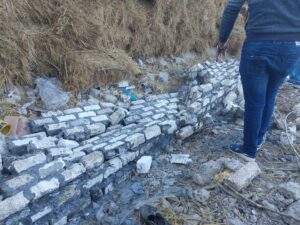 عيسى ..  إزالة سور مخالف على أرض زراعية بقرية محلة القصب بكفرالشيخ 