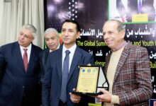 دكتور مينا يوحنا .. يكرّم النجم الفنان محمد الصاوي تقديرًا لمسيرته الفنية ورسـالته الإنسانية