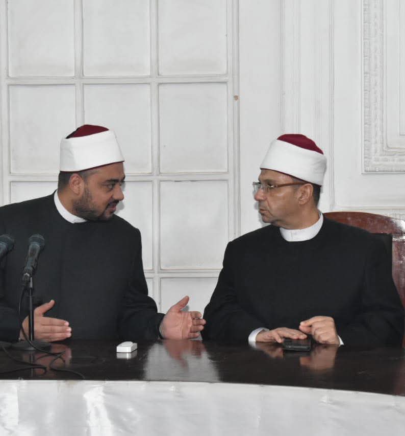 الدكتور أحمد نبوي .. الأمين العام للمجلس الأعلى للشئون الإسلامية يتسلم مهام عمله بحضور الأمين السابق