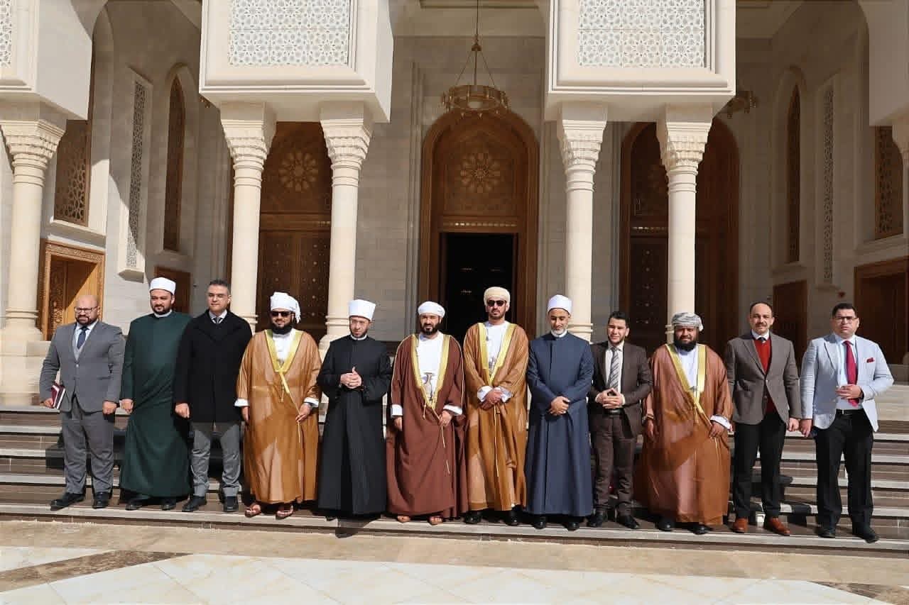 وزير الأوقاف العماني .. مصر بلد العلم الجامع لكل الاجتهادات